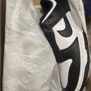 Nike Black and White Men's Sneakers